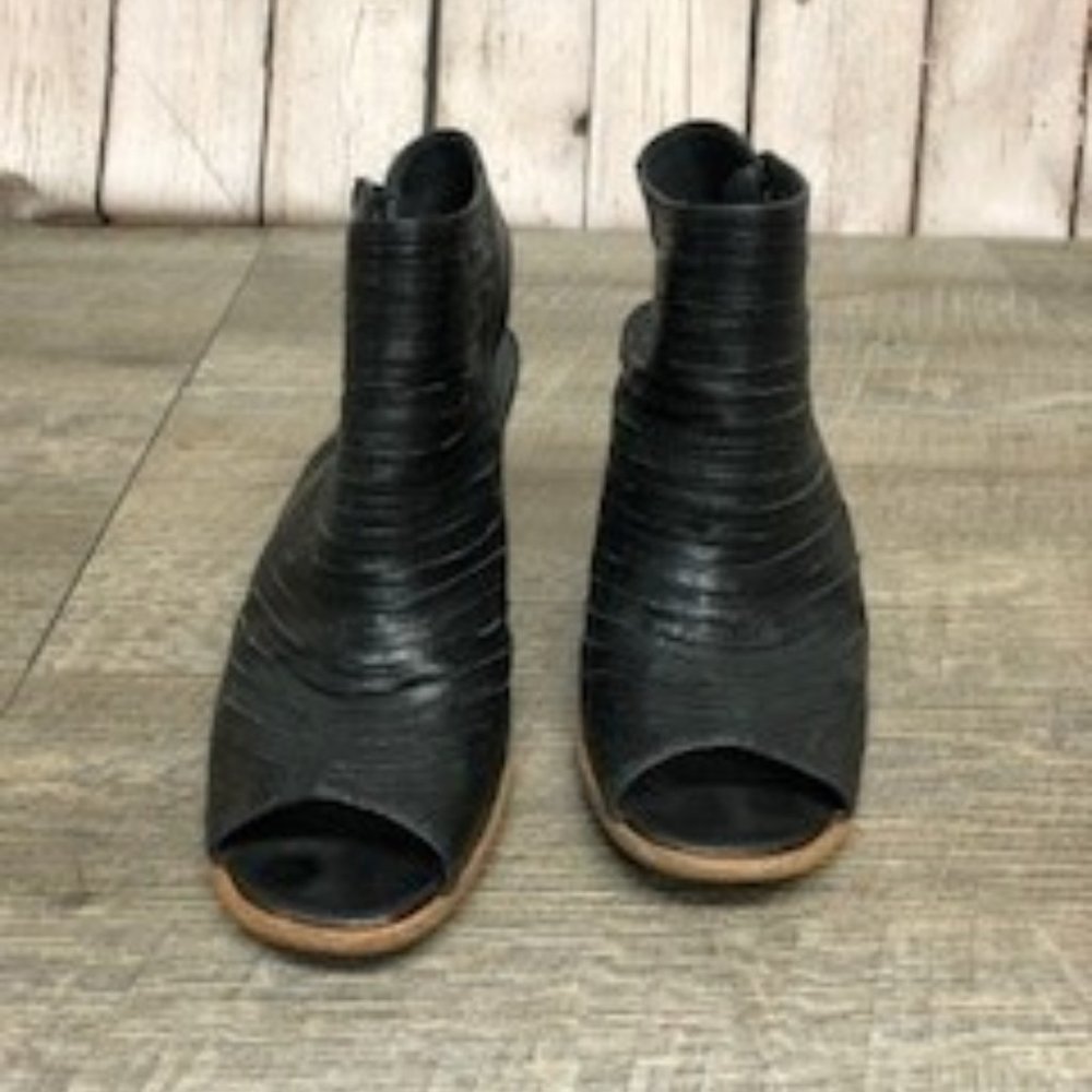 Paul Green Cayanne Black Leather Peep Toe Booties